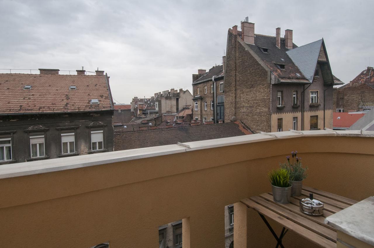 Stylish Downtown Apartment Budapest Esterno foto